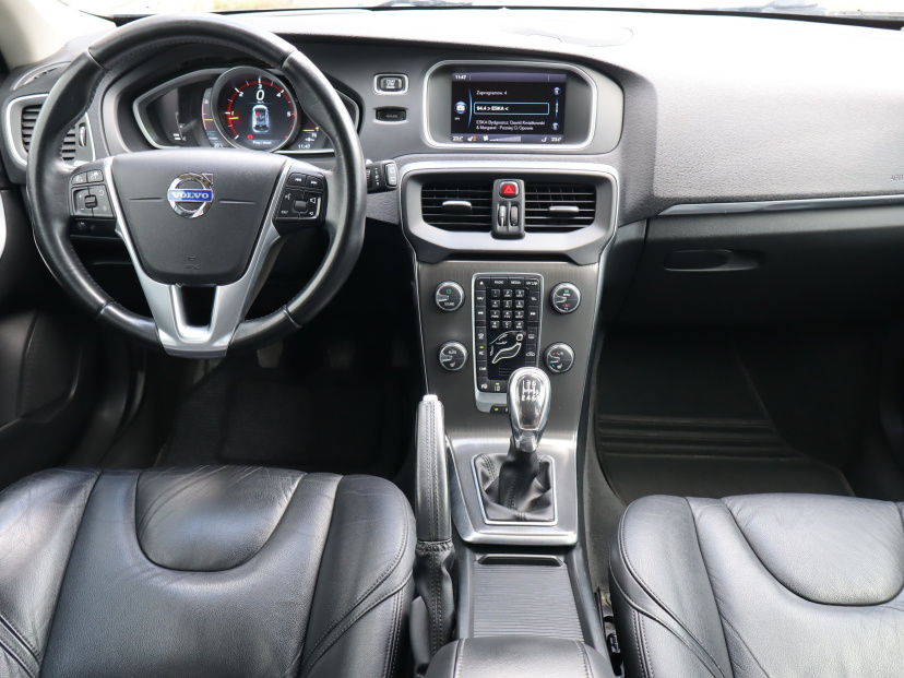 Volvo V40, 2012