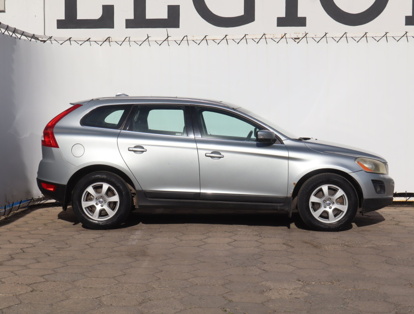 Volvo XC60, 2010