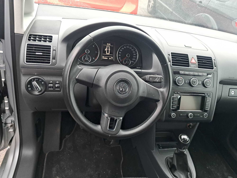 Volkswagen Touran, 2012