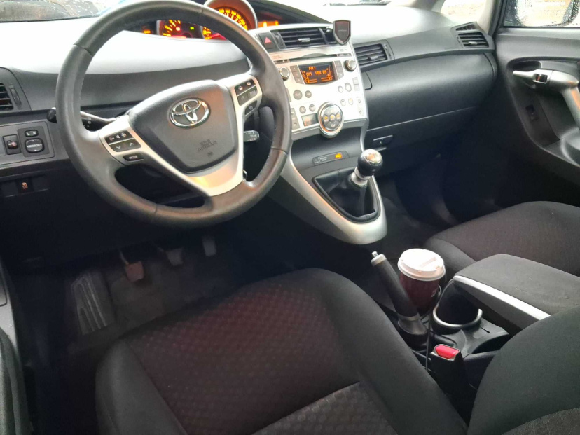 Toyota Verso, 2010