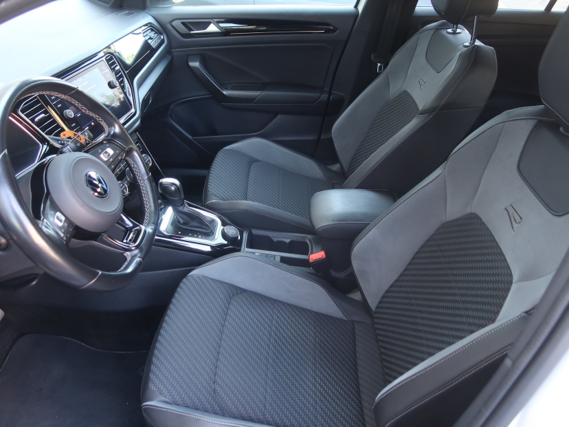 Volkswagen T-Roc, 2021