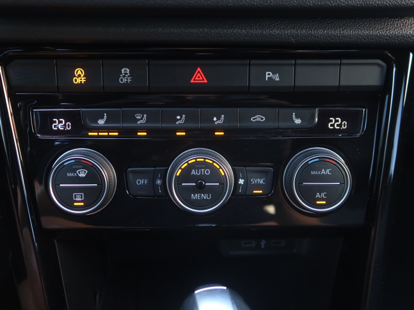 Volkswagen T-Roc, 2021