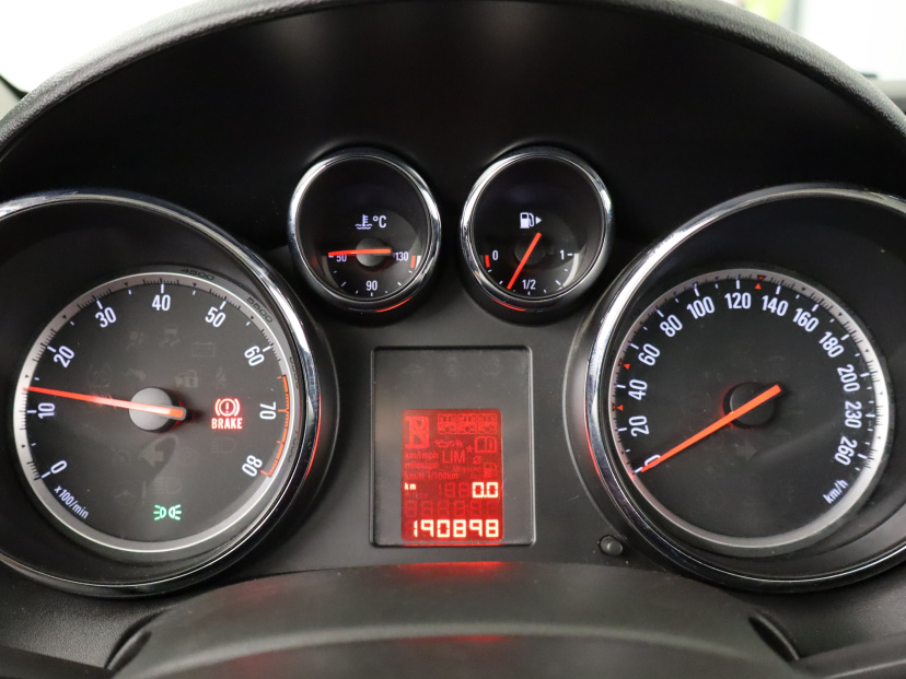 Opel Astra, 2012