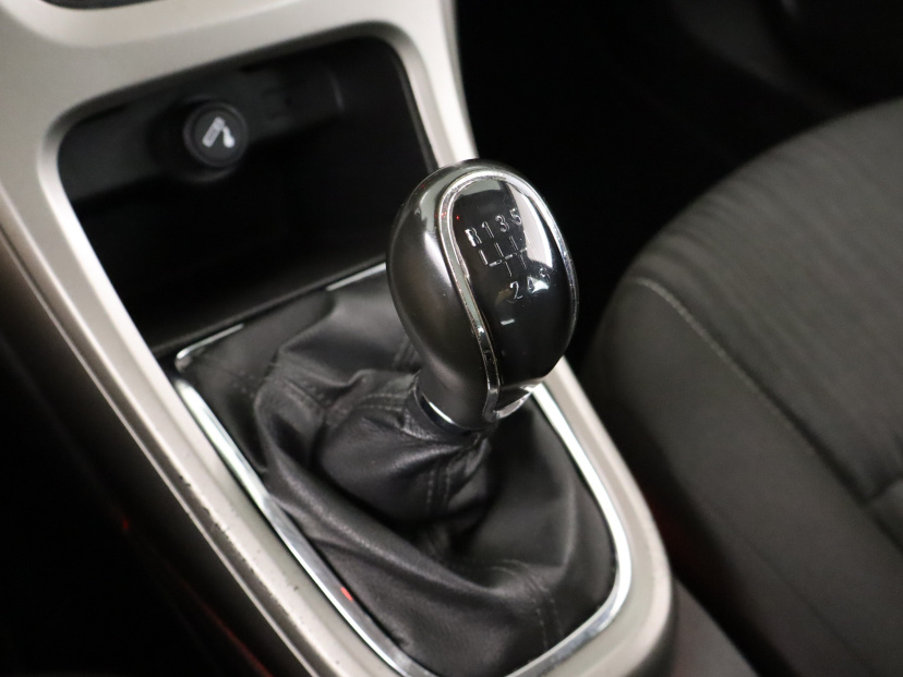 Opel Astra, 2012
