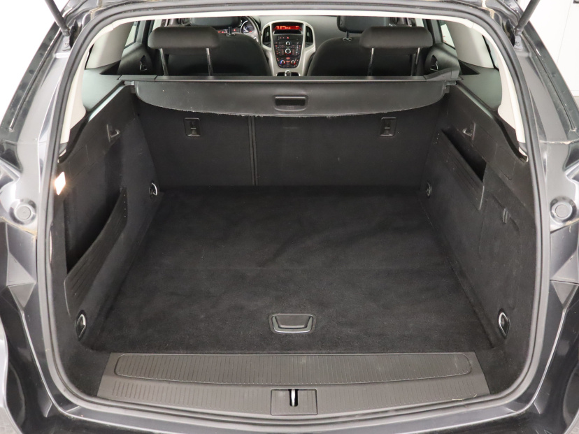 Opel Astra, 2012
