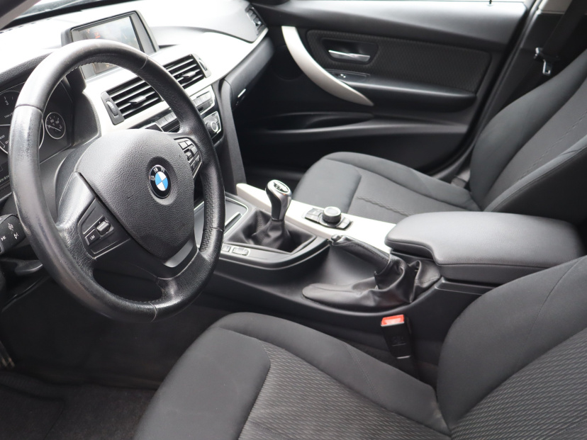 BMW 3, 2017