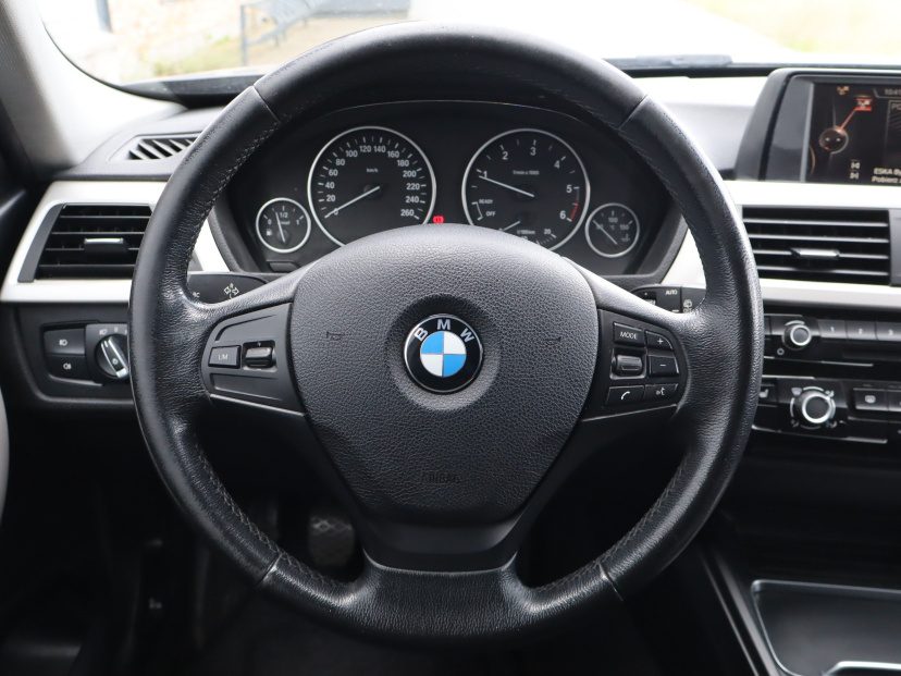 BMW 3, 2017