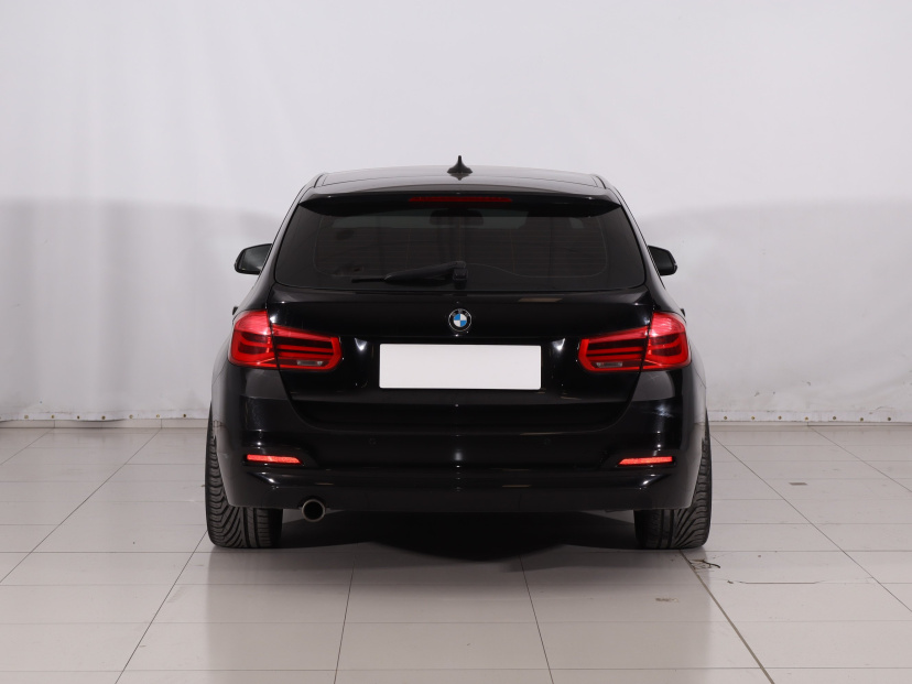 BMW 3, 2017