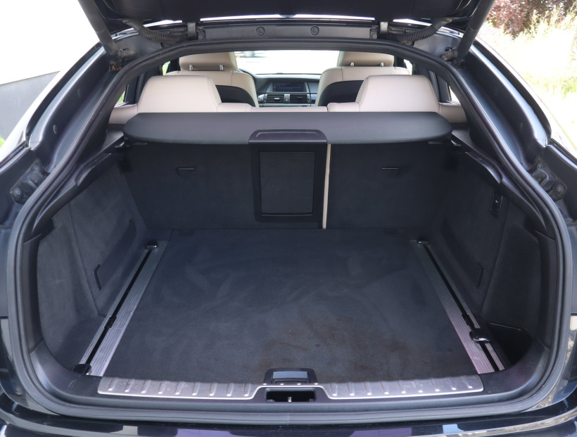 BMW X6, 2011