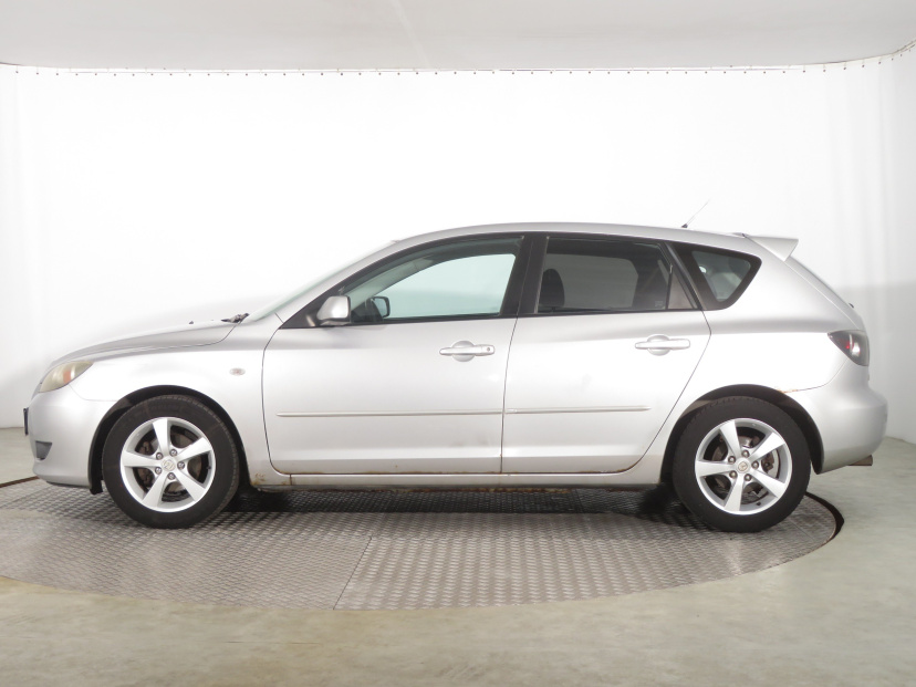 Mazda 3, 2005