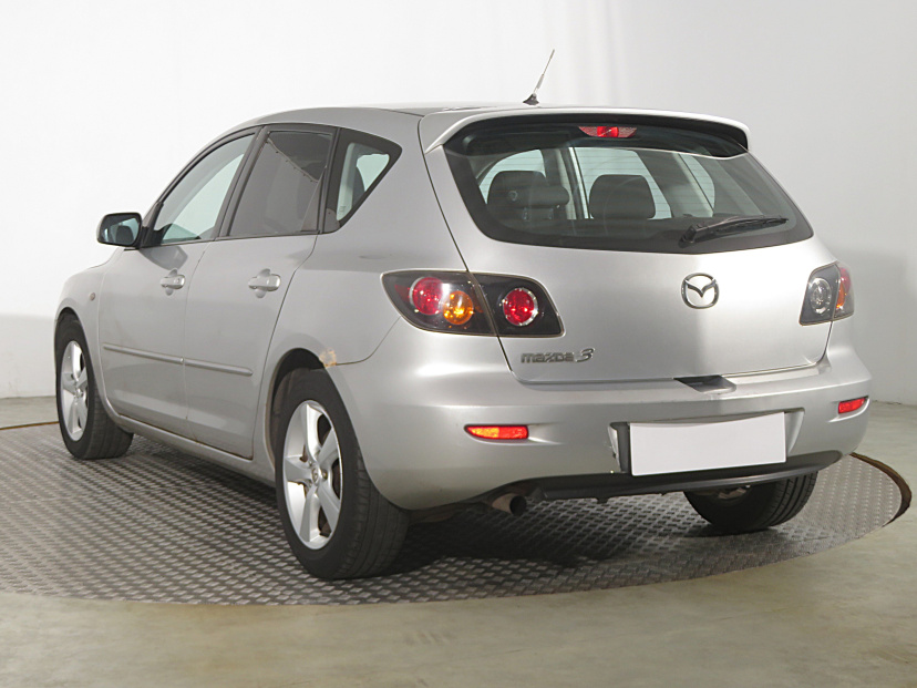 Mazda 3, 2005
