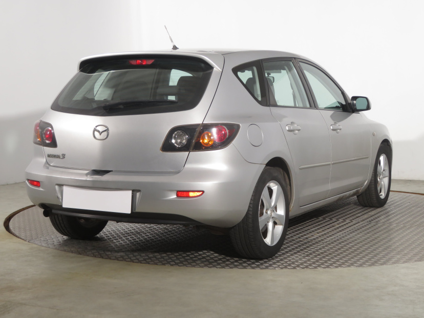 Mazda 3, 2005