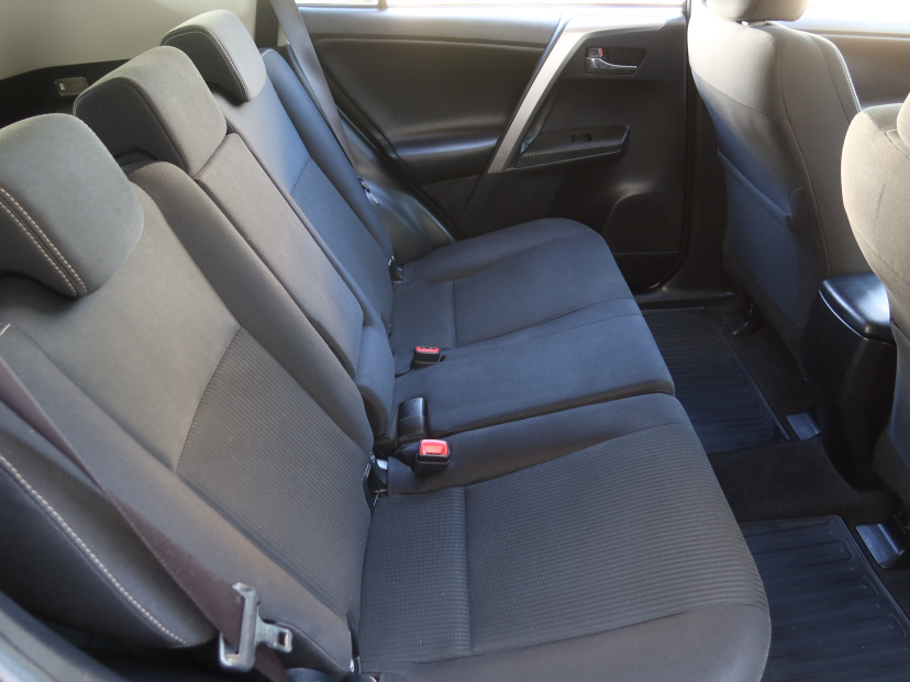 Toyota RAV 4, 2013