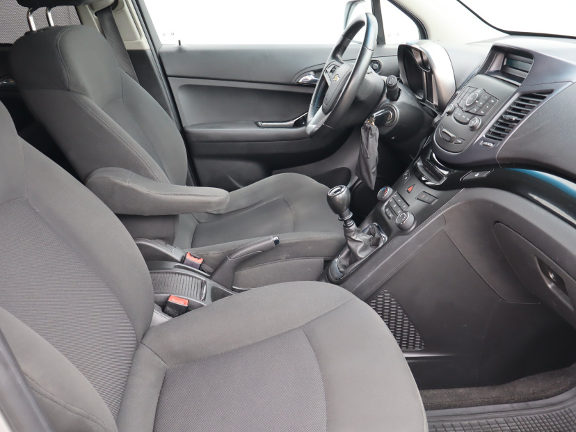 Chevrolet Orlando, 2012