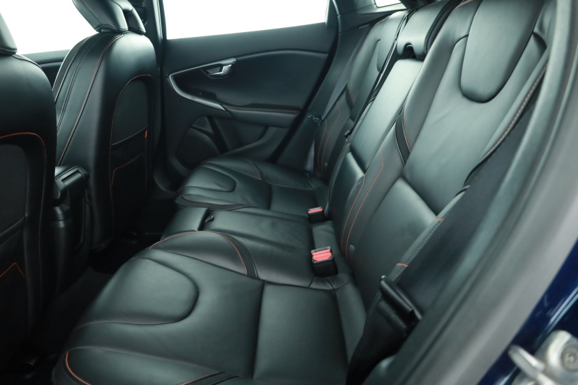 Volvo V40, 2014