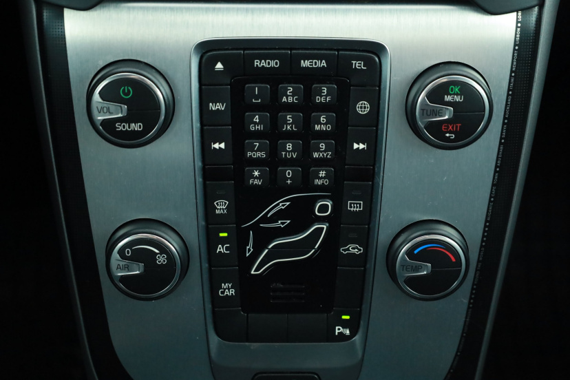 Volvo V40, 2014