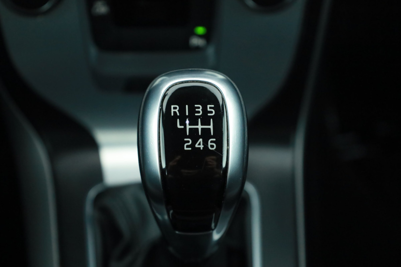 Volvo V40, 2014