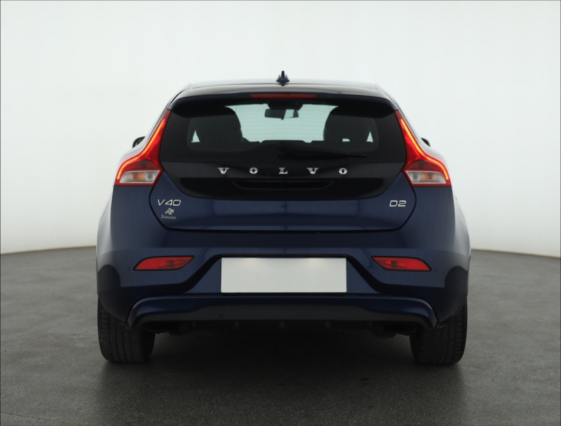 Volvo V40, 2014
