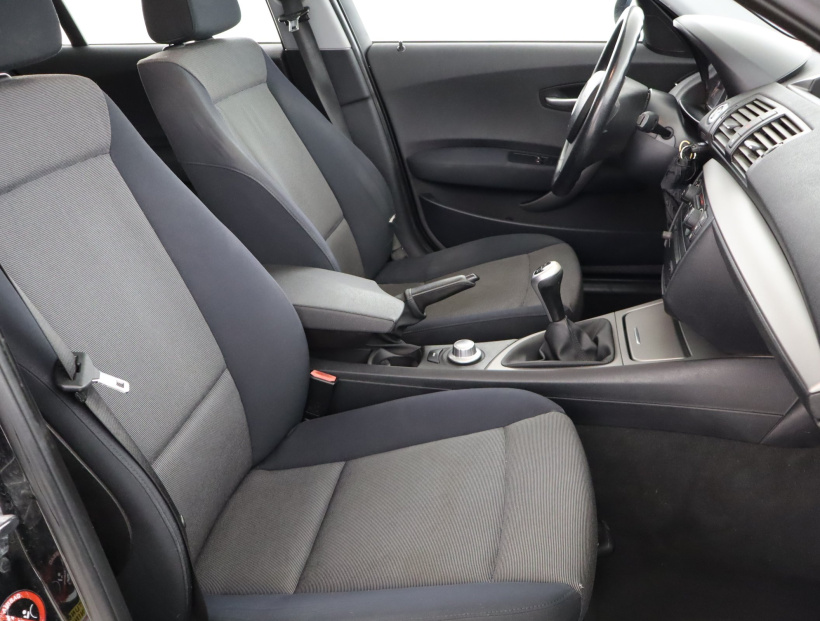 BMW 1, 2005