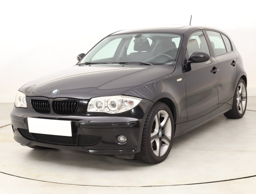 BMW 1, 2005
