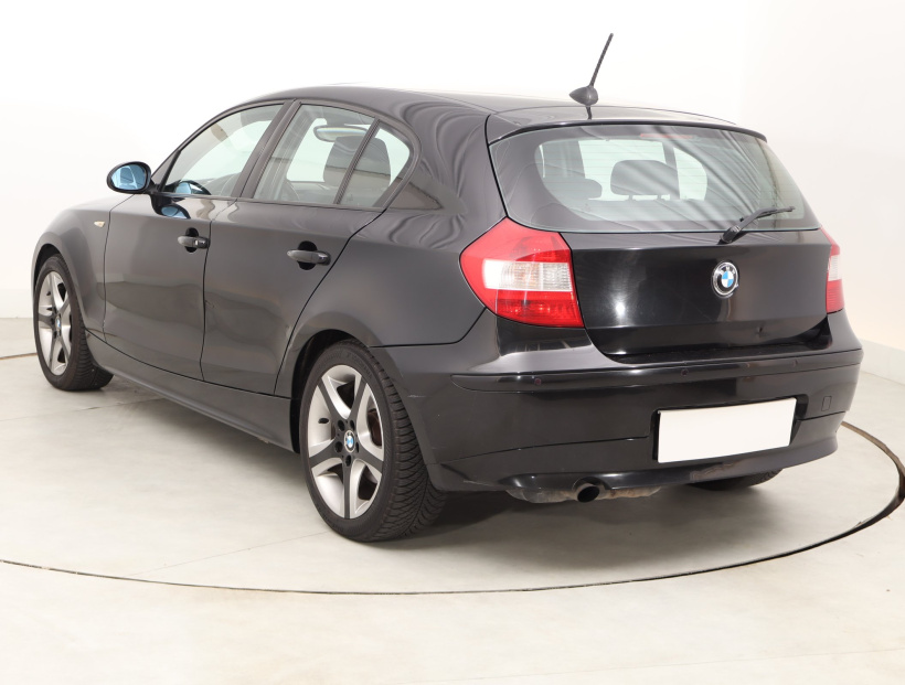 BMW 1, 2005