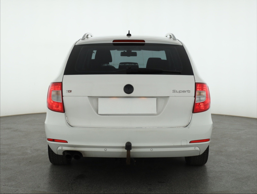 Škoda Superb, 2010