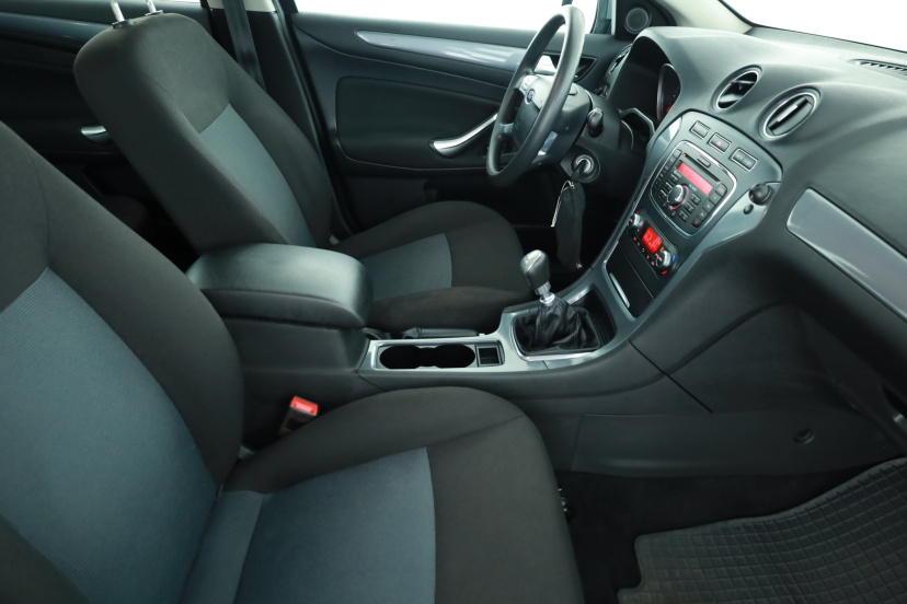 Ford Mondeo, 2014