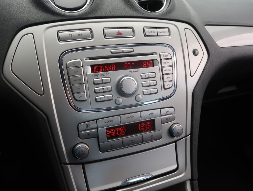 Ford Mondeo, 2009