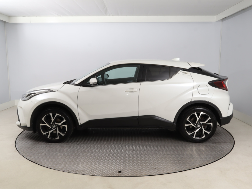 Toyota C-HR, 2021