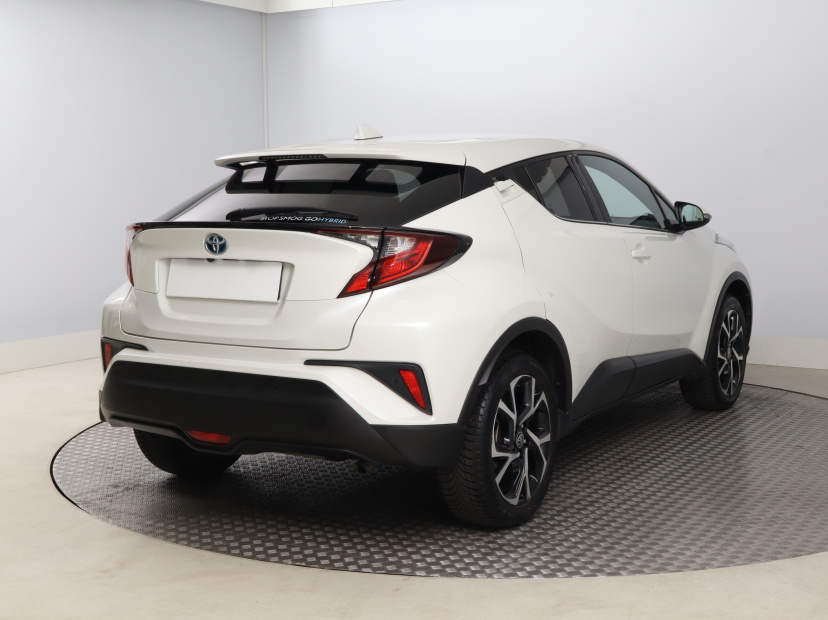 Toyota C-HR, 2021