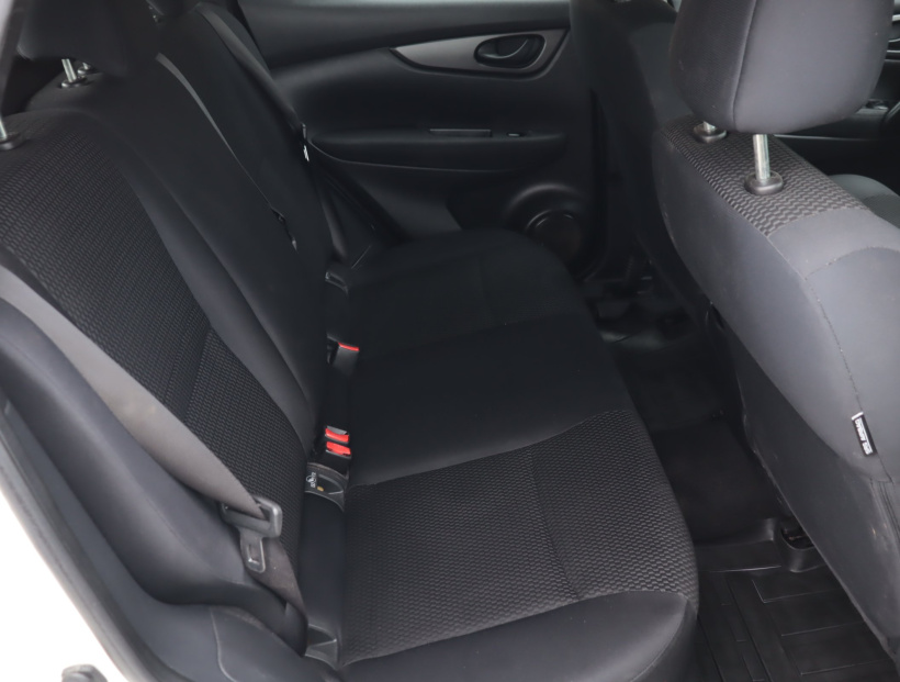 Nissan Qashqai, 2015