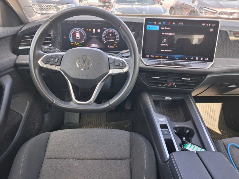 Volkswagen Passat, 2024