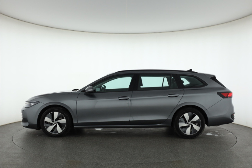 Volkswagen Passat, 2024