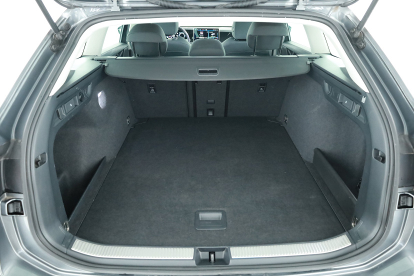 Volkswagen Passat, 2024