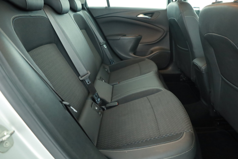 Opel Astra, 2018