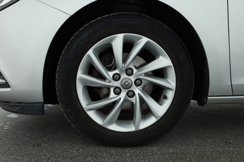 Opel Astra, 2018