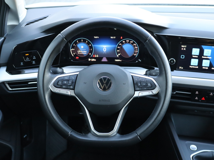 Volkswagen Golf, 2021
