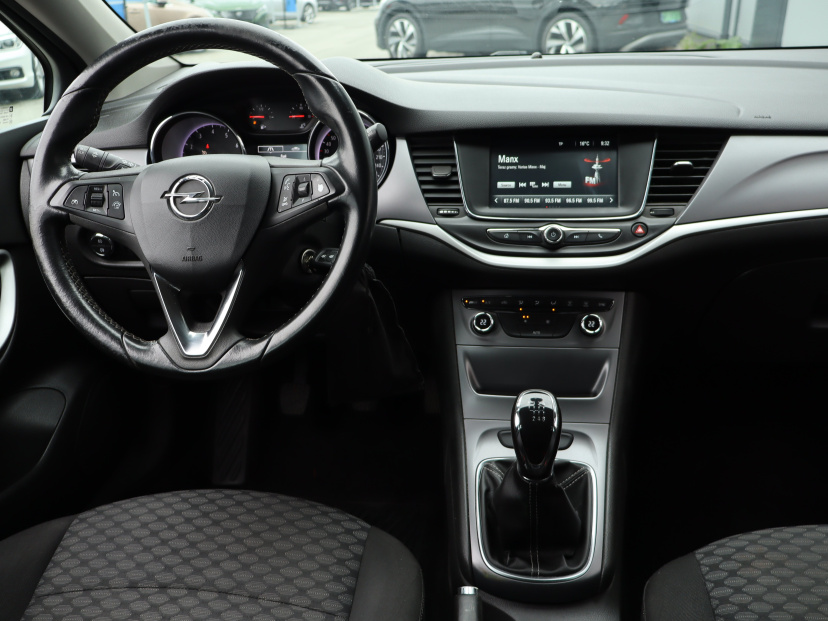 Opel Astra, 2017