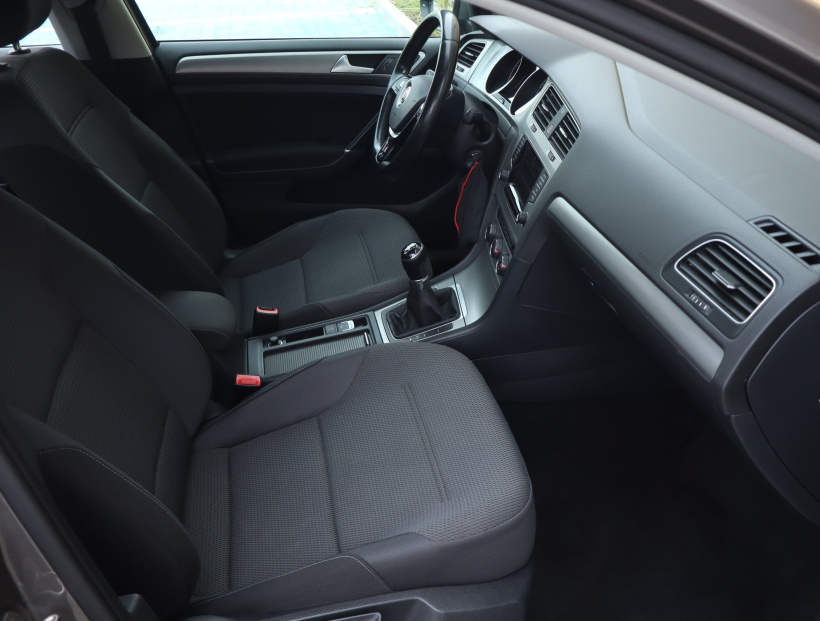 Volkswagen Golf, 2014