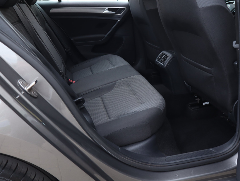 Volkswagen Golf, 2014