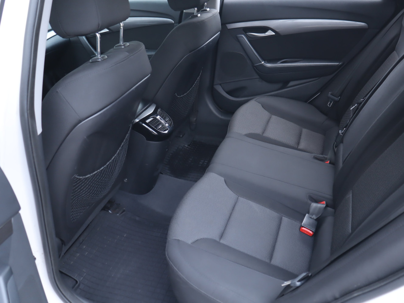 Hyundai i40, 2012