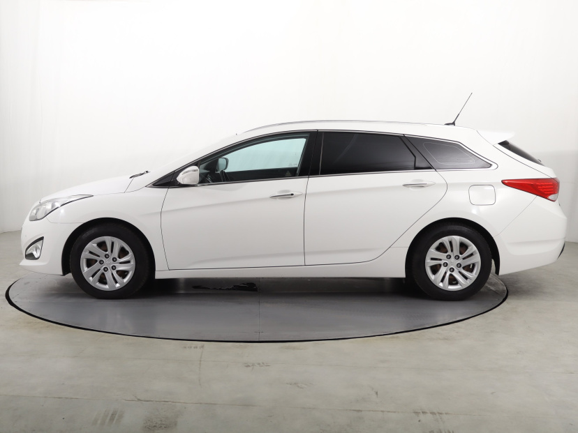 Hyundai i40, 2012
