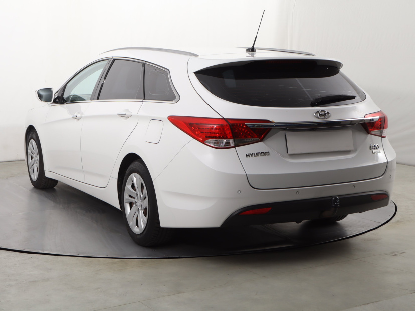 Hyundai i40, 2012
