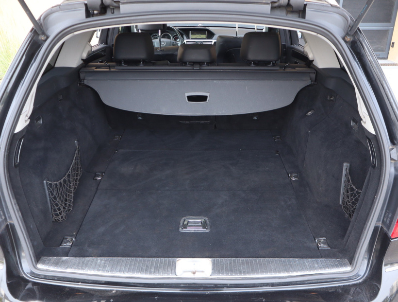 Mercedes-Benz E, 2010