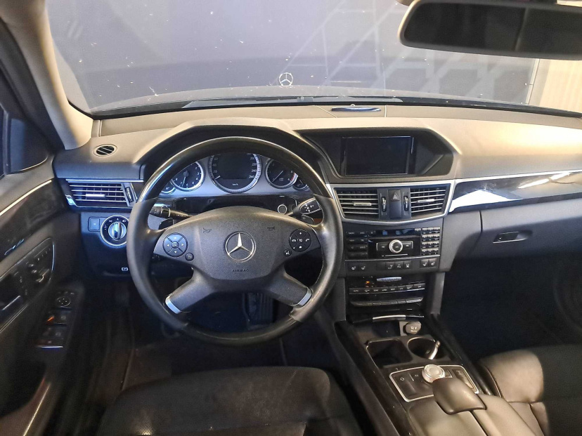 Mercedes-Benz E, 2010