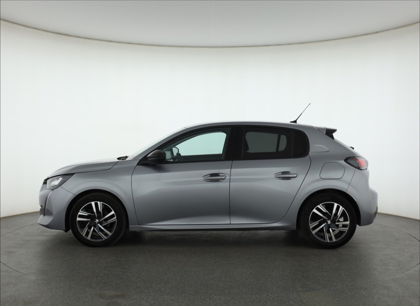 Peugeot 208, 2022