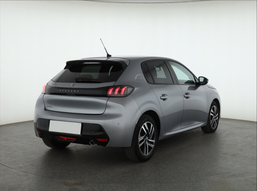 Peugeot 208, 2022