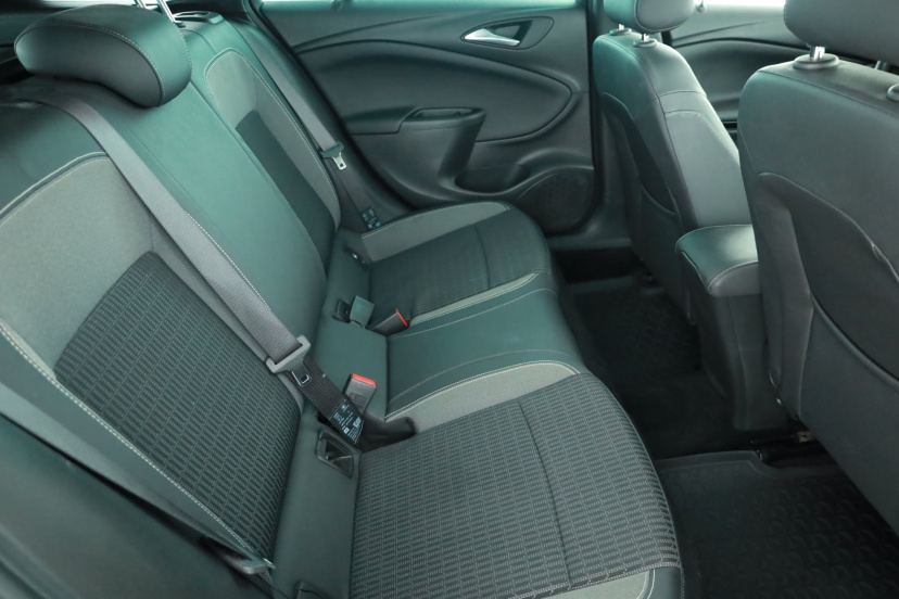 Opel Astra, 2019