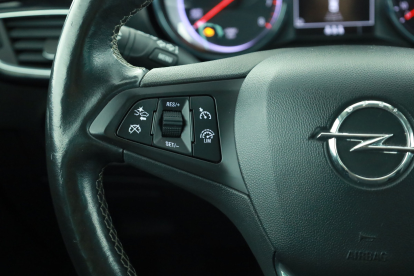 Opel Astra, 2019