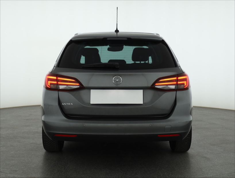 Opel Astra, 2019